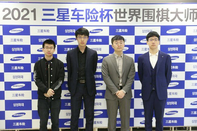 由魏书钧执导，康春雷、魏书钧编剧，杨子姗、黄米依、刘洋、康春雷领衔主演的电影《永安镇故事集》发布“泪眼潸然”版海报，透露了影片“黑色幽默”的悲剧底色——三个故事从不同的视角出发，小镇每天都在上演着相遇和离别，不同人物的命运因为“偶然”交织在一起，在短暂的汇聚后，又成为不会相交的平行线